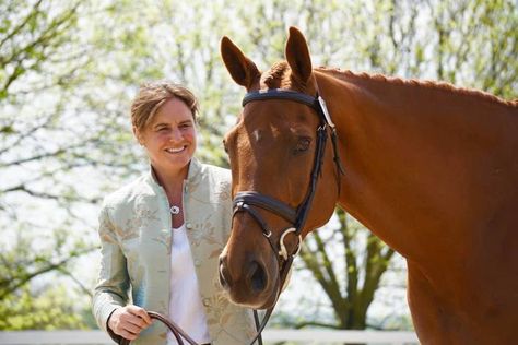 Piggy French wears Shibumi at Badminton Horse Trials 2019 - Badminton winner wears Shibumi jacket for Horse Inspection. Bride Groom Outfits, Badminton Horse Trials, Indian Jackets, Dinner Party Dress, Dress Dinner, Bride And Groom Outfits, Horse Trials, Outfits Wedding, Silk Jumpsuit