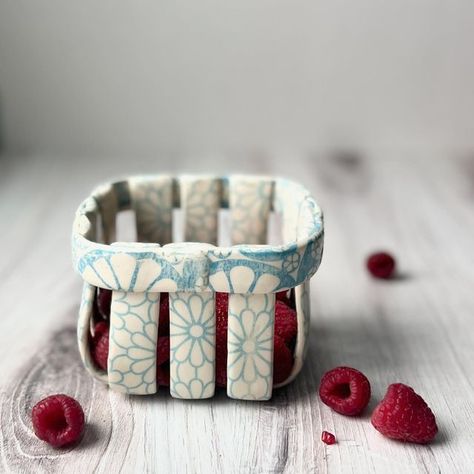 Diy Clay Berry Basket, Clay Berry Basket, Ceramic Berry Basket Diy, Ceramic Berry Basket, Ceramic Baskets, Clay Basket, Love Projects, Refrigerator Decor, Berry Basket