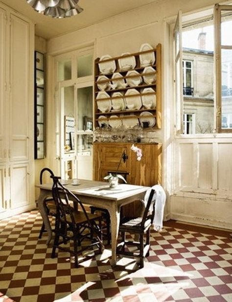 Checkered Floor Kitchen, Parisian Kitchen, Belgian Pearls, Checkered Floor, Chateaux Interiors, Floor Kitchen, French Country Kitchen, Cafe Interior, Beautiful Kitchens