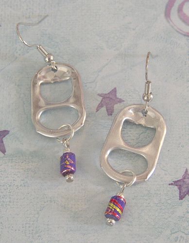 Pop Tab Dangle Earrings | Aluminum pop tab dange earrings wi… | Flickr Pop Top Crafts, Tab Earrings, Soda Tab Crafts, Crazy Earrings, Pop Tab Crafts, Tea Crafts, Pop Tabs, Quirky Jewelry, Quirky Earrings