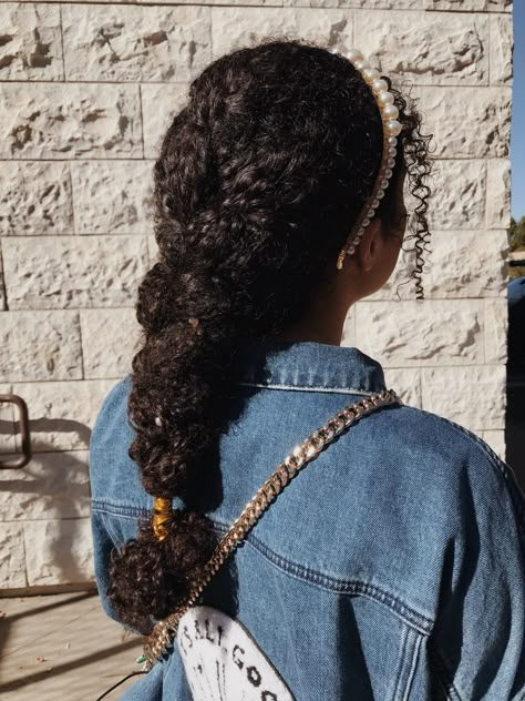 french braid with pearl headband Curly Hair Single Braid, No Extension Braids, 3c Curly Hair Styles, Cornrows Natural Hair No Extensions, 3c Hairstyles Shoulder Length, Long 3c Hair, Braided Curly Hair, 3c Hair Styles, Cottagecore Natural Hair