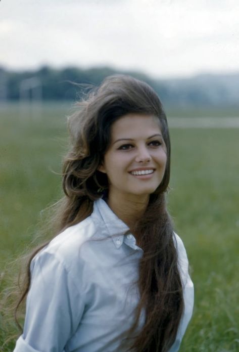 Kristin Cavallari Hair, Bridgette Bardot, Septième Art, Claudia Cardinale, Italian Beauty, Italian Actress, Classic Actresses, Brigitte Bardot, Hollywood Celebrities