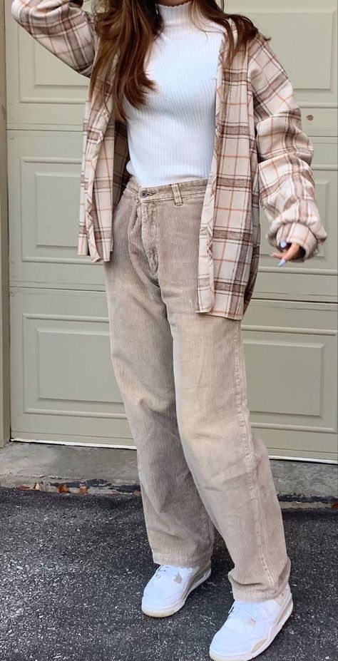 Tan Coudroy Pants Outfits, Beige Corduroy Pants Outfits, Corduroy Tan Pants Outfit, Fits With Corduroy Pants, Cream Cordory Pants Outfit, White Corduroy Trousers Outfit, Courdoury Pants Outfits, How To Style Beige Corduroy Pants, Winter Outfits Beige Pants