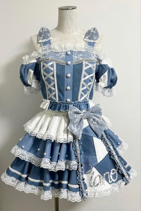 Victorian Girl Dress, Academia Aesthetic Outfit, Magical Girl Outfit, Kawaii Outfit Ideas, Dress Design Sketches, Korean Girl Fashion, Cute Costumes, Princess Outfits, Fashion Images