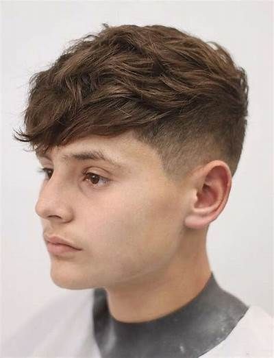 Boys Hairstyles With Fringe - Wavy Haircut Mens Fringe Haircut, Mens Fringe, Angular Fringe, Oblong Face Hairstyles, Kids Haircuts, Long Fringe Hairstyles, Oblong Face Shape, Boy Styles, Boy Haircuts