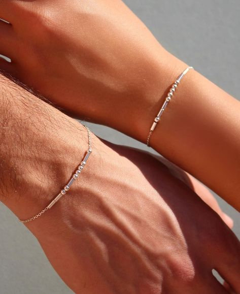 Morse Code Couple Bracelet, Silver Couple Bracelets, Bracelet Couple Aesthetic, Couple Bracelets Aesthetic, Matching Bracelets For Couples, Bracelet Morse Code, Bracelet Morse, Morse Code Jewelry, Kids Gold Jewelry