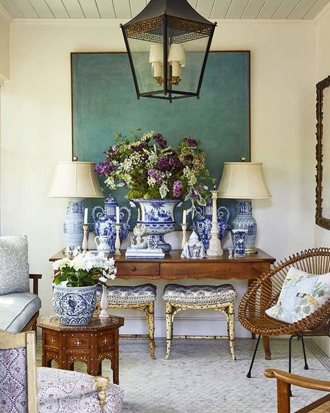 Cathy Kincaid, Kips Bay Showhouse, Iron Lantern, Pretty Cottage, Country Cottage Style, Elegant Dining Room, Painted Dresser, Up House, Blue And White Porcelain