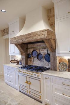 Kitchen Hood Ideas, Kitchen Hood Design, Kitchen Hood, Transitional Decor Kitchen, Kitchen Range Hood, Kitchen Hoods, French Country Kitchen, Kitchen Family Rooms, Kitchen Stove