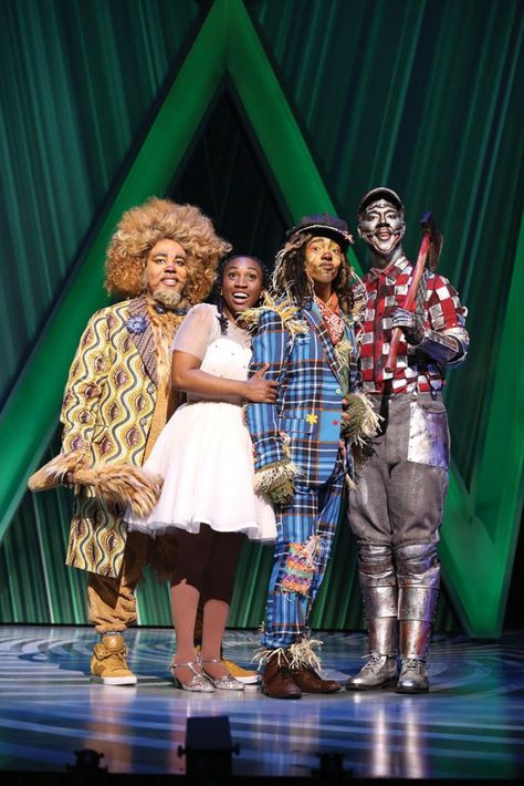 The Wiz's Kent Gash: "It is a gift to be African-American" - Metro Weekly Wizard Of Oz Concept Art, The Wiz Costumes, The Wiz Musical, House Theater, The Wizard Of Oz Costumes, Wizard Of Oz Musical, Oz Costume, Puppetry Theatre, Costume Design Sketch