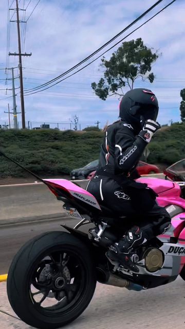 Girl Biker Aesthetic, Girls Biker Aesthetic, Motorbike Aesthetic Girl, Motor Girl, Girl On Motorcycle Aesthetic, Girl Biker, Biker Boy, Bike Wallpaper, 10 Year Plan