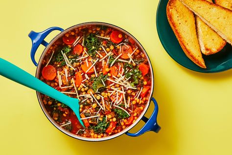 One Pot Italian, Italian Vegetable Soup, Veggie Soup Recipes, Hello Fresh Recipes, Italian Vegetables, Couscous Recipes, Veggie Stock, Vegetable Soup Recipes, Veggie Soup