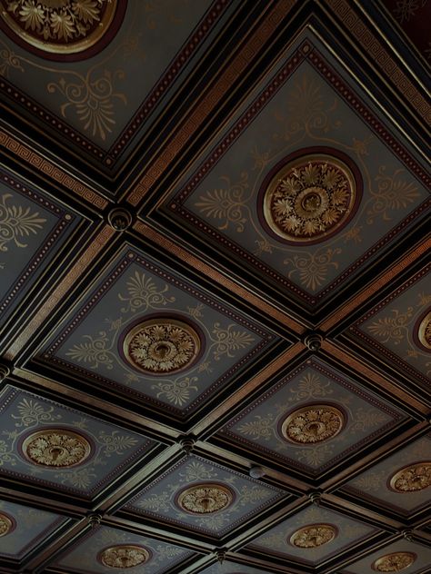 Fancy Ceiling, Desired House, Versace Furniture, Walls Design, Wooden Ceiling Design, Milan Apartment, House Ceiling, Bahay Kubo, Chinese Temple