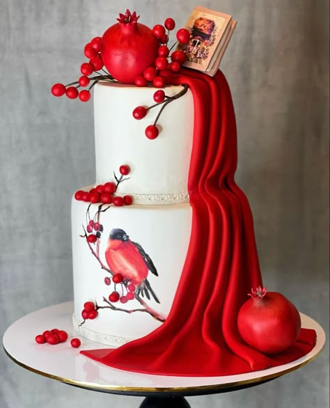 Yalda Decor, Yalda Cake Design, Yalda Night Cake Design, Yalda Night Cake Ideas, Yalda Cake Ideas, Cake Yalda Night, Yalda Night Cake, Pomegranate Wedding Cake, Cake Yalda