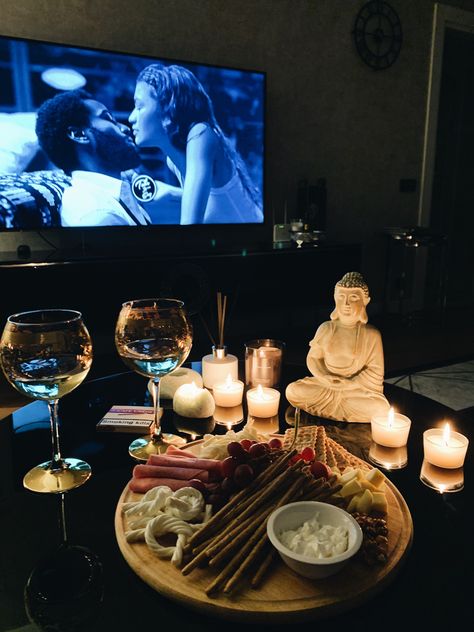 Movie Night At Home Romantic, Fashion Slogans, Aesthetic Content, Wine Night, Tv Couples, Netflix And Chill, Christmas Night, Food Platters, Weekend Vibes