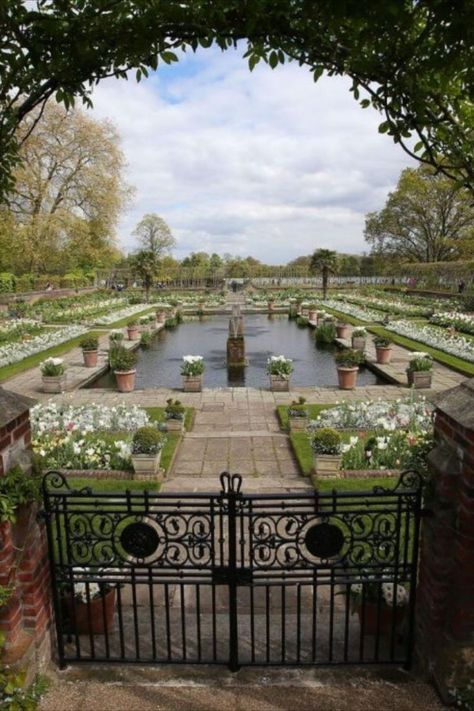 Kensington Palace – Garden View Kensington Gardens London, The Shadows Between Us, Kensington Palace Gardens, Uk Winter, St James's Palace, Royal Lifestyle, Palace Gardens, England Countryside, Floating City