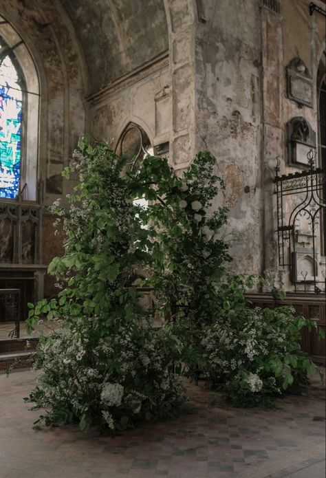 Foliage arch for a wedding ceremony at The Mount Without Foliage Arch, Modern Wedding Arch, Slip Wedding Dress, Church Wedding Flowers, Devon Wedding, Modern Wedding Flowers, Get Engaged, Flower Arch, Foliage Wedding