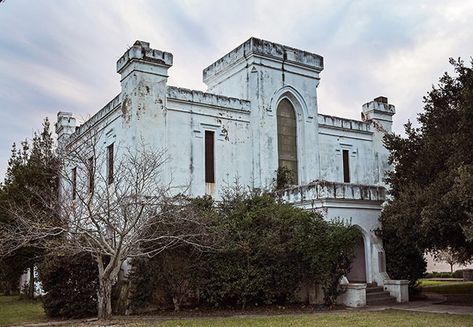 Old Orangeburg County Jail - Orangeburg, South Carolina Orangeburg South Carolina, Building On Fire, Architect Drawing, Union Soldiers, County Jail, The Great Escape, Family Memories, Architecture Firm, Old Houses