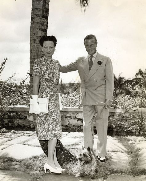 Edward Windsor, Duchess Of Windsor, Wallis Simpson, Edward Viii, Palm Beach Style, Duchess Of York, Marlene Dietrich, British Monarchy, Cairn Terrier