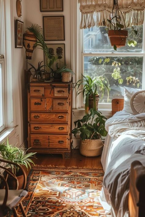 Cozy Earthy Bedroom Aesthetic Vintage, Italian Room Aesthetic, Bedroom Inspo Aesthetic, Glasgow Apartment, Vintage Bedroom Aesthetic, Vintage Bedrooms, Mv Set, 70s Interior Design, Vintage Bedroom Ideas