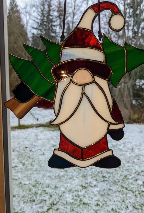 Stained glass Santa Gnome pattern by aaglassstudio Stained Glass Santa, Diy Stained Glass Window, The Santa Claus, Stained Glass Gifts, Stained Glass Quilt, Stained Glass Patterns Free, Santa Gnome, Gnome Pattern, Glass Suncatchers