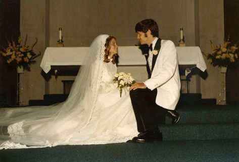 32 Cool Photos Show What Weddings Looked Like in the 1970s ~ Vintage Everyday