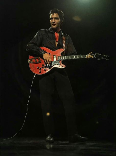 Elvis 68 Comeback Special, If I Can Dream, Guitar Man, Suspicious Minds, Young Elvis, Nbc Tv, Hollywood Men, Elvis Presley Photos, King Of Music