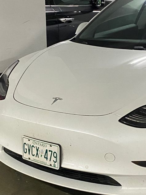 Tesla White Aesthetic, White Tesla Aesthetic, Tesla Model S White, Tesla Aesthetic, Girly Car, Tesla Car, Cute Car Accessories, Classy Cars, Car Personalization