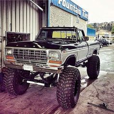 Jacked Up Truck, Country Trucks, Trucks Lifted Diesel, Ford Ranger Truck, Old Ford Trucks, Classic Ford Trucks, Old Pickup, Jacked Up Trucks, Lifted Chevy