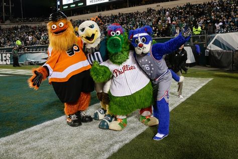 Gritty, Swoop, Phillie Phanatic and Franklin Videos Cool, The Bros, Philly Eagles, Philadelphia Phillies Baseball, South Philly, Philadelphia Eagles Football, Philadelphia Sports, Phillies Baseball, Fly Eagles Fly