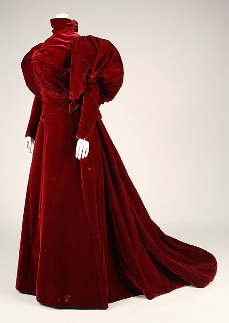 Dress, Evening. House of Worth, 1893-95, alternate bodice House Of Worth, 1890s Fashion, 1880s Fashion, Red And White Dress, 1800s Fashion, Bustle Dress, 19th Century Fashion, Red Velvet Dress, Designer Evening Dresses