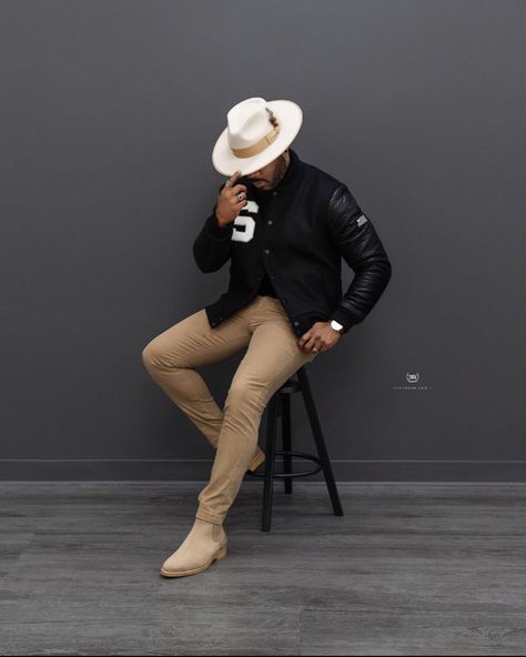 Chelsea Boots Outfit, Mens Hats Fashion, Black Men Fashion Casual, Black Men Fashion Swag, Classic Vibe, Stylish Men Casual, Mens Fashion Casual Outfits, Men Fashion Casual Outfits, Black Men Fashion