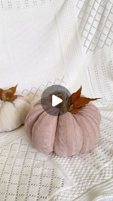 Pumpkin Pillows Diy, Pumpkin Pillow, Pillows Diy, Harvest Decor, Pumpkin Pillows, Old Sweater, Diy Pumpkin, Pumpkin Crafts, Instagram Diy