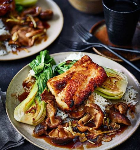 Japanese Fish Recipe, Miso Cod Recipe, Shiitake Recipes, Miso Cod, Shiitake Mushrooms Recipes, Magazine Recipe, Cod Recipe, Yummy Seafood, Pak Choi