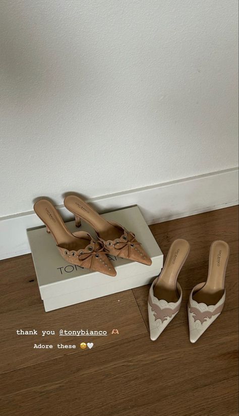 Luxury Classic Kitten Heels, Luxury Beige Kitten Heels For Spring, Old Money Shoes Aesthetic, Old Money Heels Aesthetic, Classy Kitten Heels, Quiet Luxury Shoes, Tony Bianco Heels Outfit, Old Money Heels, Elegant Fitted Beige Kitten Heels