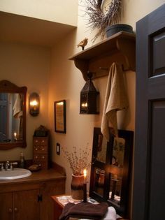 Primitive Decorating is about collections of items that are loved because of the way they look, warm colors and textures. Description from pinterest.com. I searched for this on bing.com/images Bathroom Decor Cheap, Primitive Bathroom Ideas, Colonial Bathroom, Primitive Bathroom Decor, Primitive Bathroom, Country Baths, Primitive Bathrooms, Primitive Homes, Country Bathroom