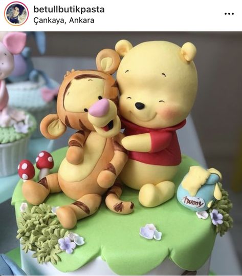 Dr Seuss Birthday Party, Winnie The Pooh Cake, Bear Baby Shower Theme, Happy Birthday Art, Disney Baby Shower, Fondant Cake Topper, Cake Kit, Fondant Animals, Pooh Baby