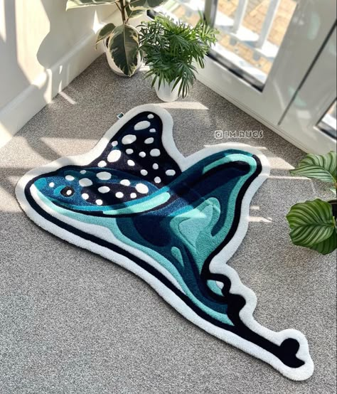 Home decor, wall decor, rug, Ocean Animals Rug, Stingray Room Decor, Hand Made Rugs, Cool Rug Ideas, Cute Rug Tufting Ideas, Tapetes Aesthetic, Rug Tufting Art, Tufted Rug Art, Tufting Design Ideas