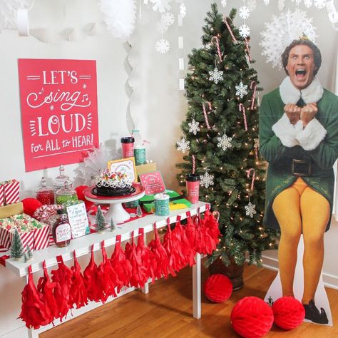 Elf™ Will Ferrell as Excited Buddy Elf Stand-Up | Oriental Trading Elf Movie Party, Elf Themed Christmas Party, Elf Christmas Decorations, Christmas Movie Night, Noel Fielding, Christmas Party Themes, Movie Birthday, Elf Movie, Kids Christmas Party