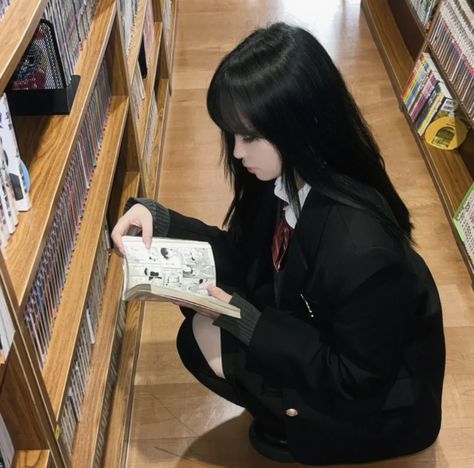 Japanese High School Uniform, Manga Store, Soft Kidcore Aesthetic, Japanese Uniform, 2000s Japanese Fashion, Japanese High School, High School Uniform, Chinese Aesthetic, Girl Cosplay