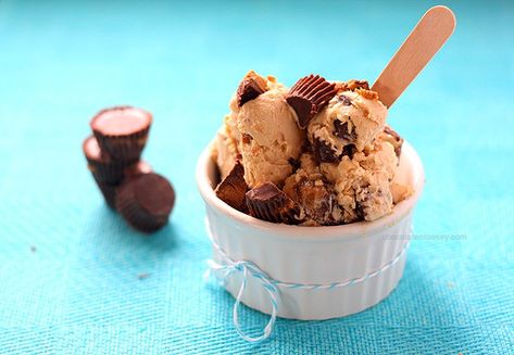 No-Cook Egg-Free Peanut Butter Cup Ice Cream | www.chocolatemoosey.com Peanut Butter Cup Ice Cream, Cup Ice Cream, Tupperware Recipes, Butter Ice Cream, Peanut Butter Ice Cream, Frozen Dessert Recipe, I Scream For Ice Cream, Sorbet Recipes, Peanut Butter Cheesecake