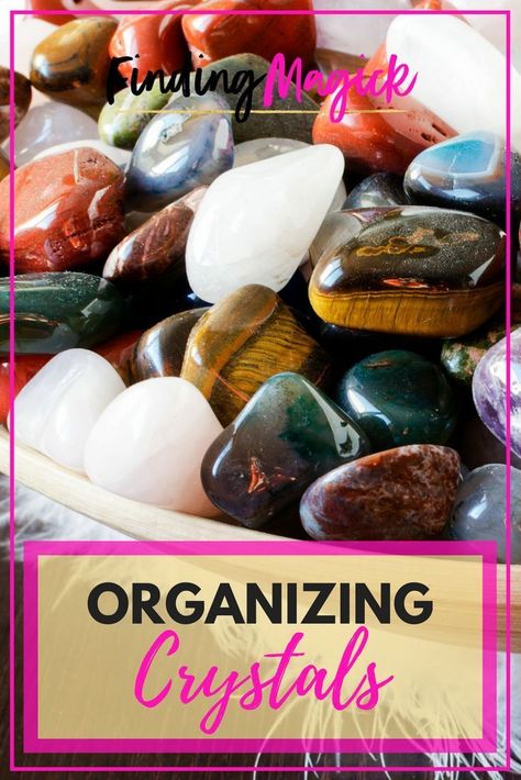 Need ideas for organizing crystals and stones? What type of storage ideas and tips do you use for your crystals and stones in your home? #FindingMagick #crystals #crystalhealing #organize #organizing #storage #display #gemstones #rocks #homedecor #lifehacks Organizing Crystals, Rock Organization, Crystal Setup, Crystal Collection Display, Ideas For Organizing, Organizing Storage, Healing Tips, Redecorating Ideas, Displaying Crystals