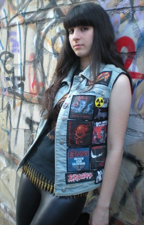 #metalheadgirl #metalgirl #bulletbelt Metalhead Girl Outfits, Metal Girl Outfit, Metalhead Fashion, Metalhead Girl, Metal Chicks, Heavy Metal Girl, Heavy Metal Fashion, Rocker Chick, Battle Jacket