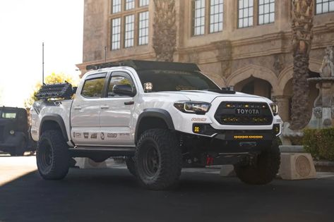 Overland Tacoma Ideas, Trd Off Road Tacoma, White Tacoma Lifted, Toyota Tacoma White, 2023 Tacoma Trd Off Road, 2023 Toyota Tacoma Trd Off Road, Tacoma Overland Build, Off Road Tacoma, White Tacoma