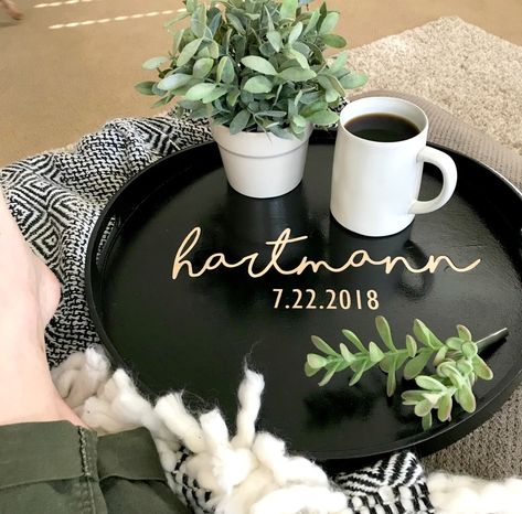 easy to make DIY personalized wedding gift serving tray using vinyl and stain Vinyl Inspiration, Gifts For Newlyweds, Wedding Gifts For Newlyweds, Homemade Wedding Gifts, Cameo Crafts, Gifts For Bride, Wedding Gifts For Bride And Groom, Cricut Wedding, Diy Wedding Gifts