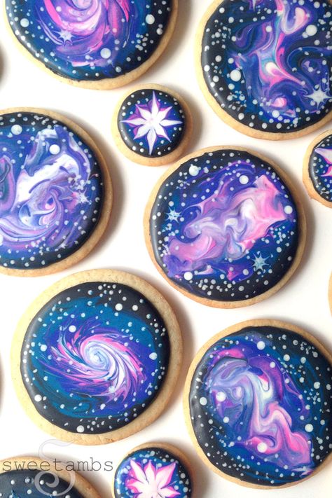 Space Themed Desserts, Galaxy Desserts, Galaxy Cookies, Galaxy Birthday, Galaxy Party, Pembuat Roti, Galaxy Cake, Cookies With Royal Icing, Royal Icing Recipe