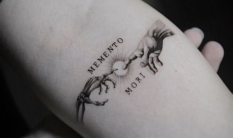 Dainty Tats, Michelangelo Tattoo, Eve Tattoo, Adam Tattoo, Memento Mori Tattoo, Tatuagem Masculina Pequena, Tattoo For Son, Sketch Tattoo Design, Full Body Tattoo