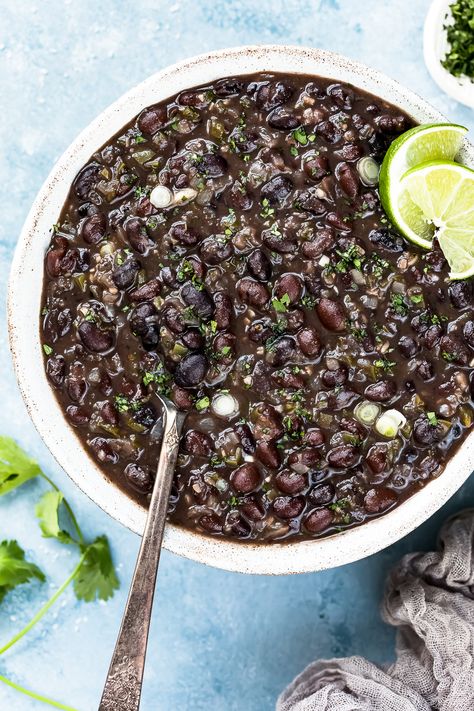 Cuban Black Beans Recipe, Black Beans Recipe, Easy Baked Beans, Cuban Black Beans, Cuban Dishes, Black Bean Recipes, Cuban Food, Canned Beans, Beans Recipe