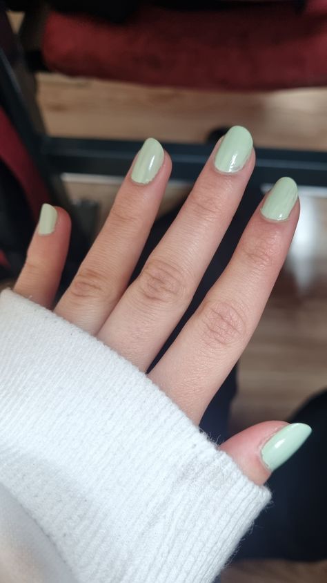 Light Green Manicure, Light Mint Green Nails, Mint Nail Polish, Mint Green Nail Polish, Mint Green Nails, Mint Nails, Nail Shimmer, Green Nail Polish, Colorful Nails