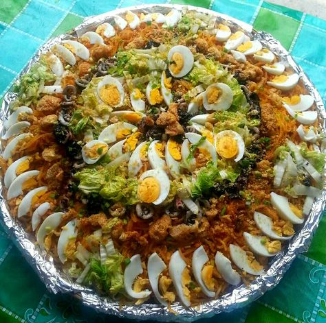 Pancit Malabon Pancit Malabon, Debut Birthday, Food Bundle, Frame Wallpaper, Bond Paper Design, Festive Food, Photo Frame Wallpaper, Food Babe, Bond Paper