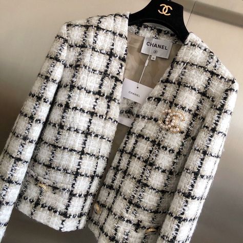 Chanel Clothes Casual, Chanel Trendy Cc Outfit, Shirts For Women Chanel, Chanel Outfit Aesthetic Korean, Chanel Coats & Jackets, Tweed Coats, Tweed Jacket Outfit, Short Jackets, Lux Fashion